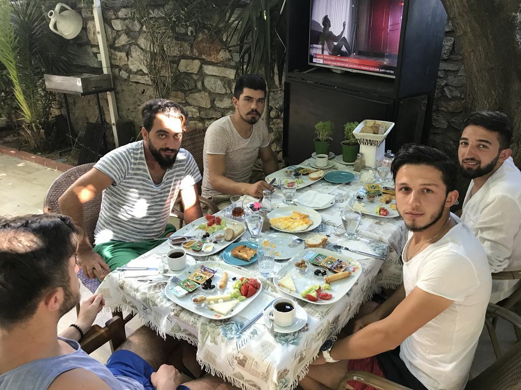 Tay Pansiyon Bodrum Bagian luar foto